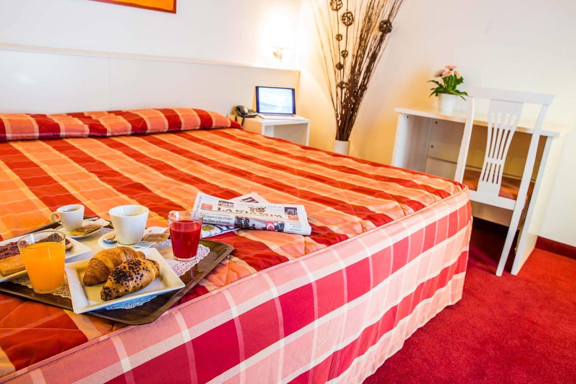 Hotel Gallia П'янецца Екстер'єр фото